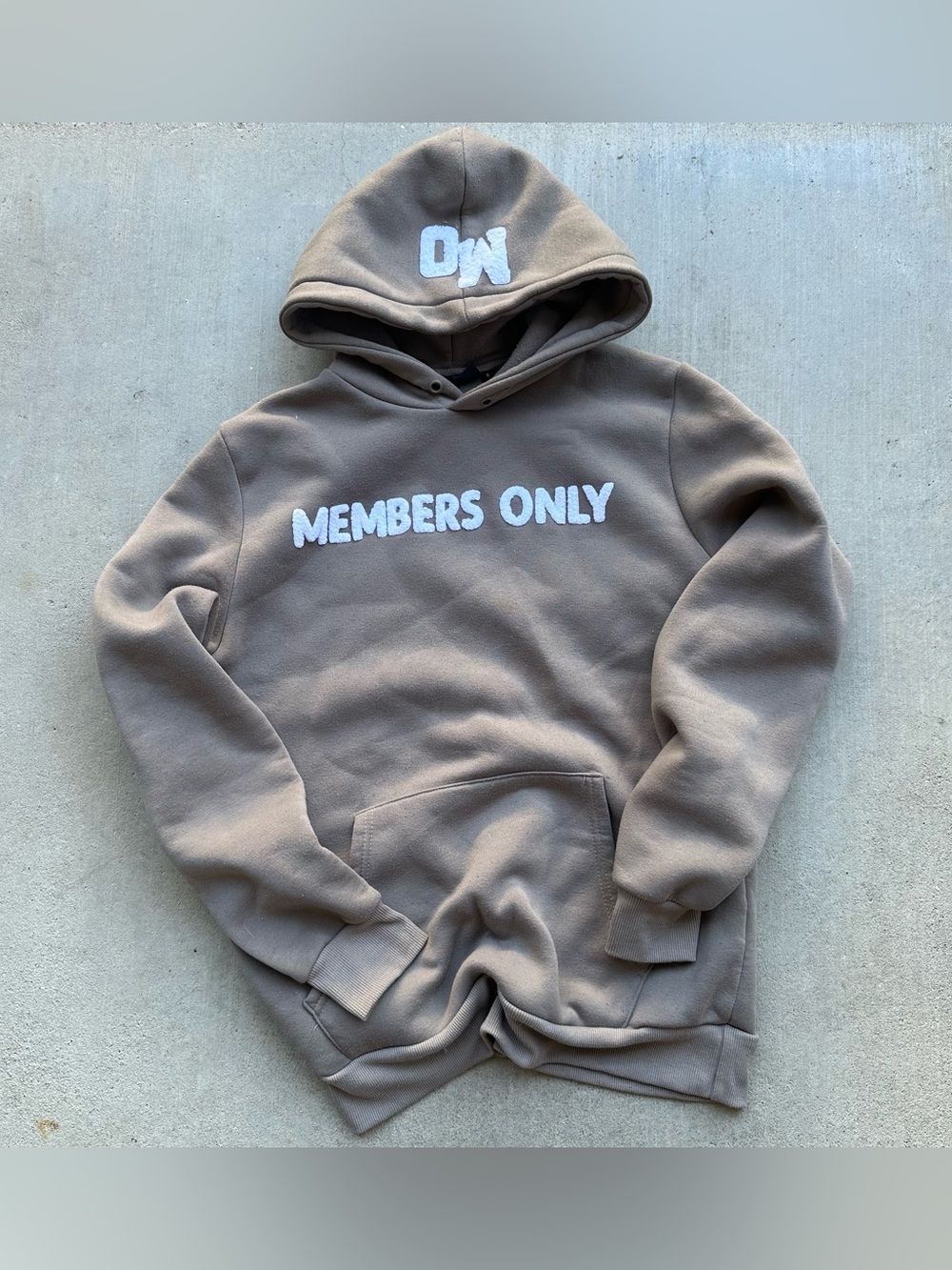 Members Only Tan Pullover Chenille Logo Hoodie Men’s Size Small